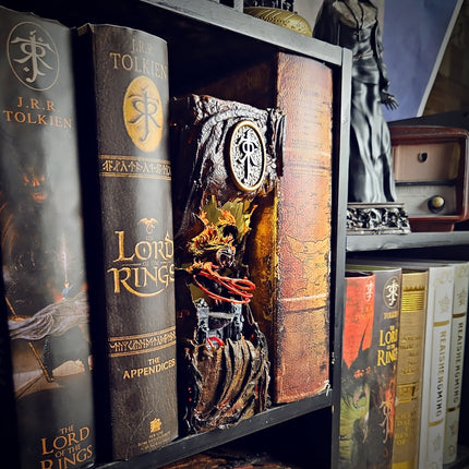 Book Nook Balrog – A Legendary Little Corner for Your Bookshelf!