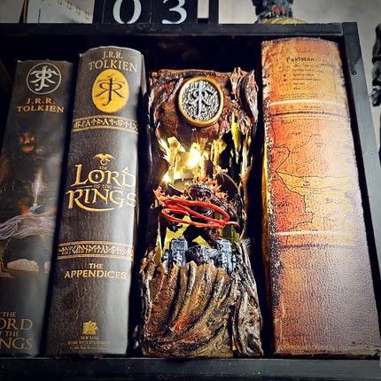 Book Nook Balrog – A Legendary Little Corner for Your Bookshelf!