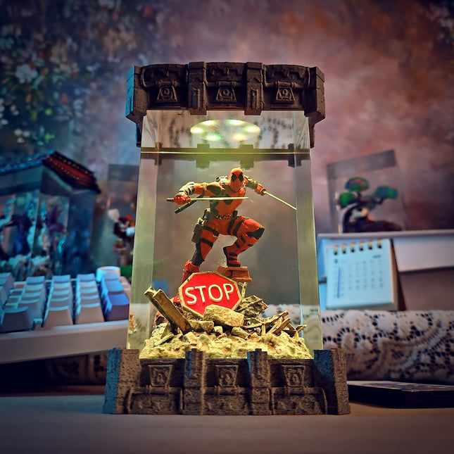 Marvel - Deadpool Resin Lamp V1 LEE'S AREA