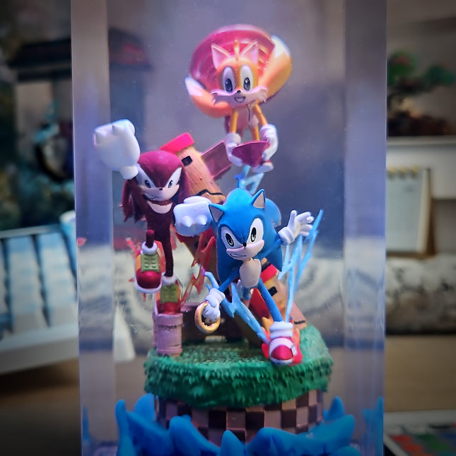 Sonic Resin Lamp LEE'S AREA