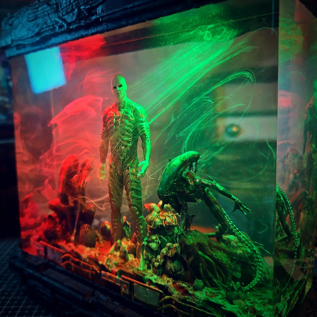 ENGINEERS XENOMORPH Resin Lamp LEE'S AREA