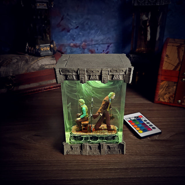 Joker Resin Lamp LEE'S AREA
