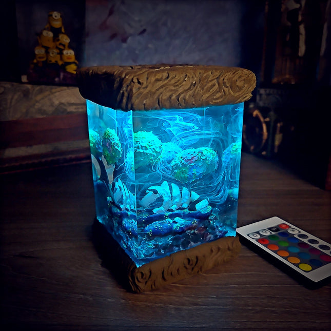 Appa & Momo Resin Lamp LEE'S AREA