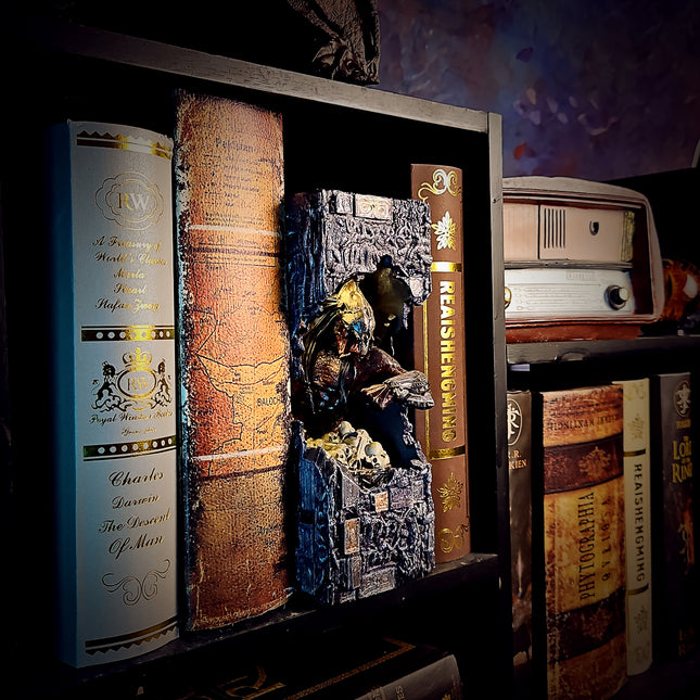 Predator - Book Nook - LEE'S AREA