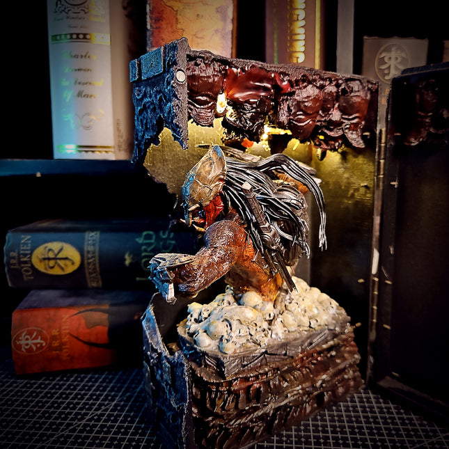 Predator - Book Nook