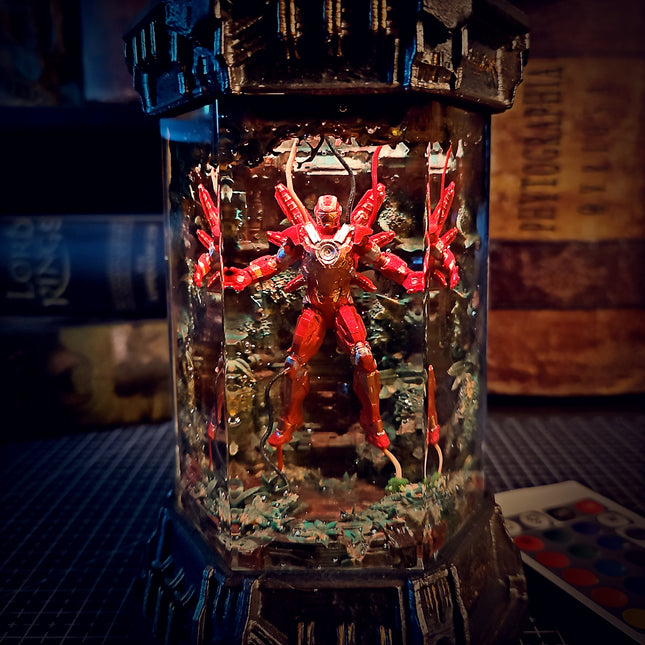 IRON MAN V2 – Battle Ready Hexagon Resin Lamp