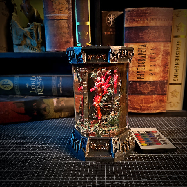 IRON MAN V2 – Battle Ready Hexagon Resin Lamp - LEE'S AREA