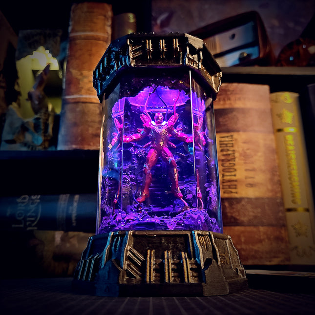 IRON MAN V2 – Battle Ready Hexagon Resin Lamp - LEE'S AREA