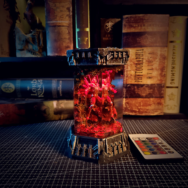 IRON MAN V2 – Battle Ready Hexagon Resin Lamp - LEE'S AREA