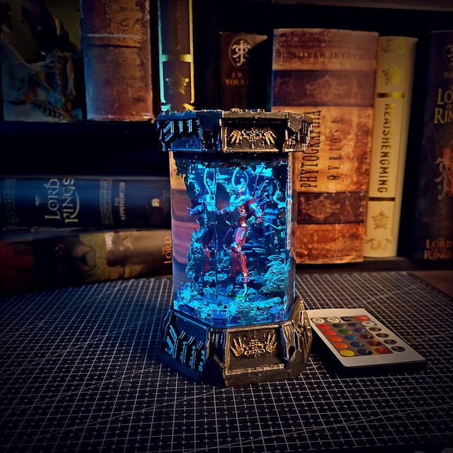 IRON MAN V2 – Battle Ready Hexagon Resin Lamp - LEE'S AREA