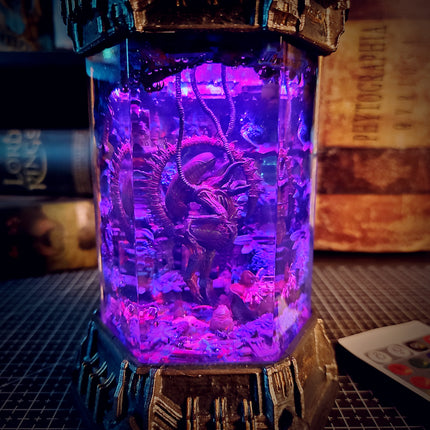 ALIEN – The Perfect Organism Hexagon Resin Lamp