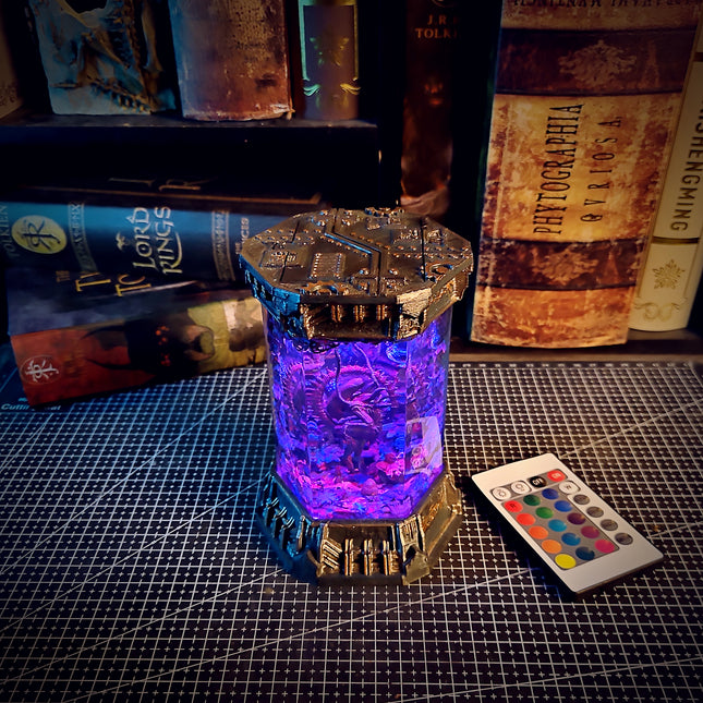 ALIEN – The Perfect Organism Hexagon Resin Lamp - LEE'S AREA