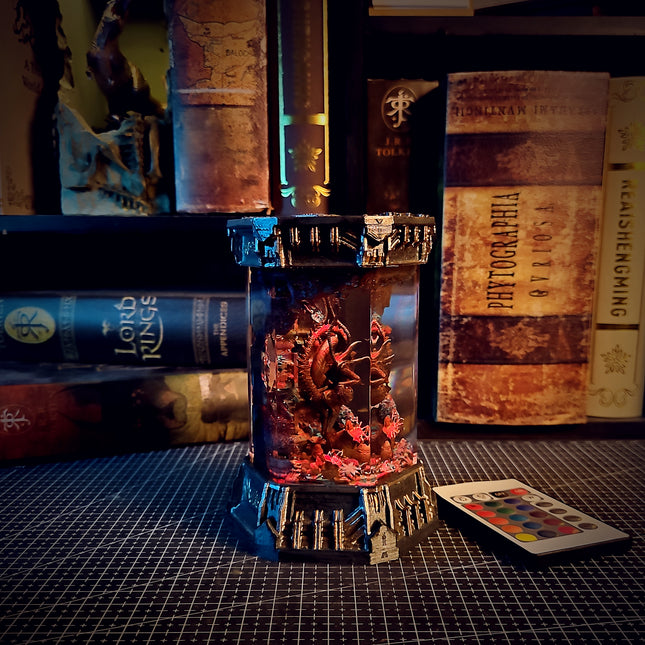 ALIEN – The Perfect Organism Hexagon Resin Lamp - LEE'S AREA