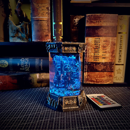 ALIEN – The Perfect Organism Hexagon Resin Lamp