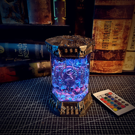 ALIEN – The Perfect Organism Hexagon Resin Lamp
