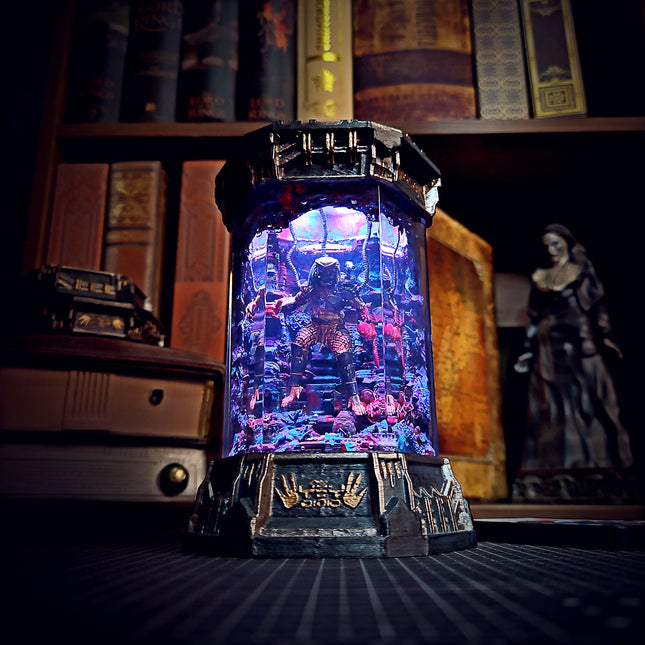 PREDATOR – Hunter’s Code Hexagon Resin Lamp - LEE'S AREA
