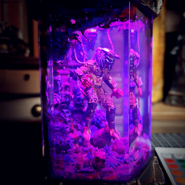 PREDATOR – Hunter’s Code Hexagon Resin Lamp - LEE'S AREA
