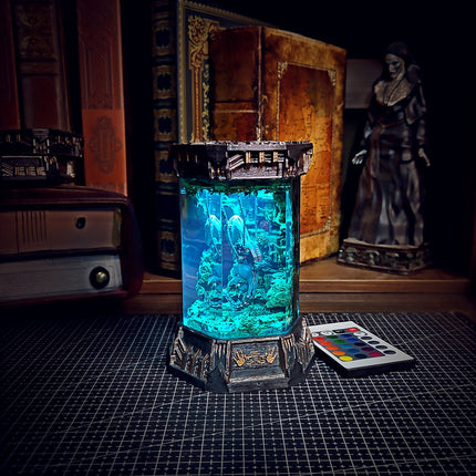 RAPTOR – The Silent Hunter Hexagon Resin Lamp