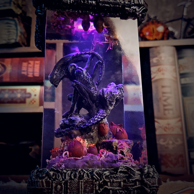 ALIEN V2 Resin Lamp
