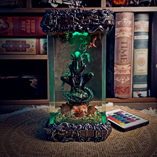ALIEN V2 Resin Lamp