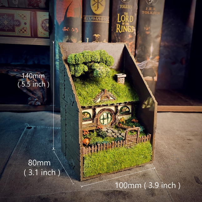 BB Hobbit - Book Nook