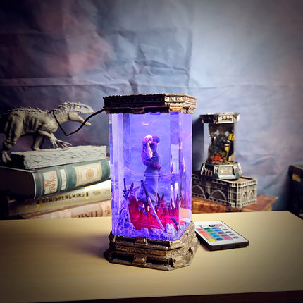 Toji Resin Lamp