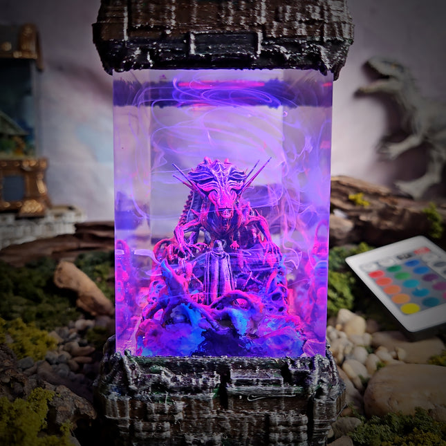 VANDER VS QUEEN ALIEN Resin Lamp
