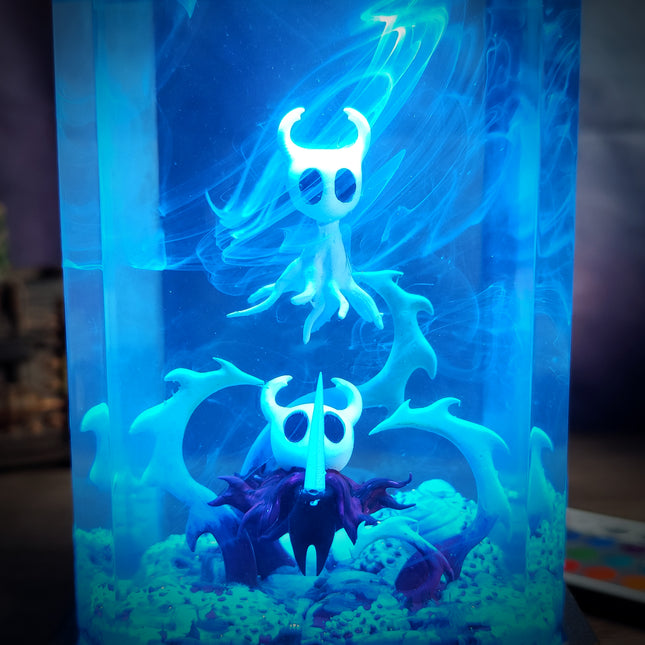Hollow Knight Resin Lamp V1 – Battle Pose