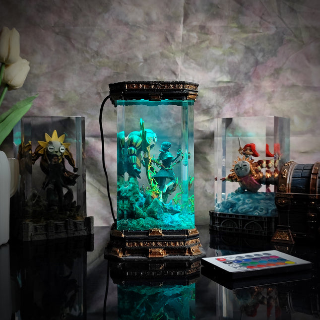 Fine sculpting details of Lune 02 in clear epoxy resin