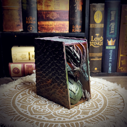 Forest Dragon - Book Nook