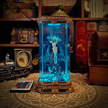 Albedo Resin Lamp