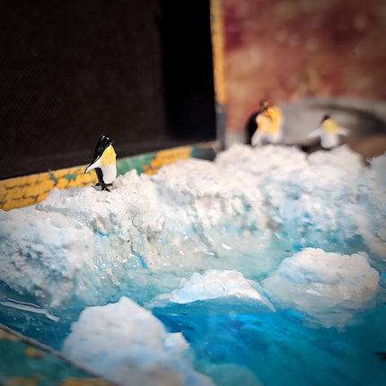 Handcrafted Resin Penguin Iceberg Lamp image 0