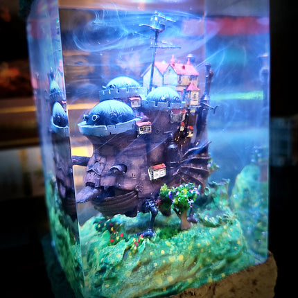 Howl Resin Lamp image 5