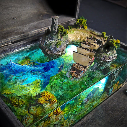 Leviathan Resin Lamp Box image 0