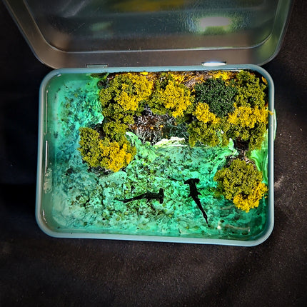 Hammerhead Shark Tin Box Lamp image 1