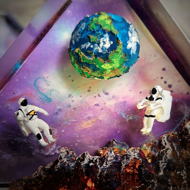 Galaxy Earth Triangle Resin Lamp image 4