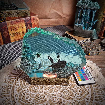 Ocean Shipwreck Resin Lamp image 3