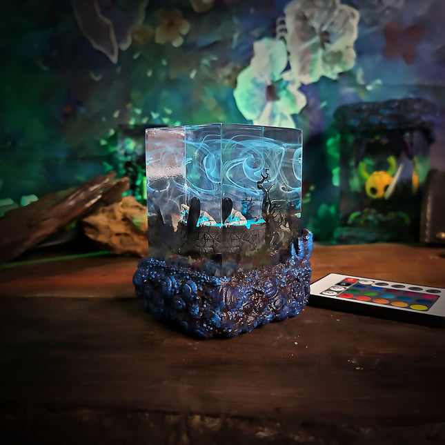 SADAKO Resin Lamp image 3