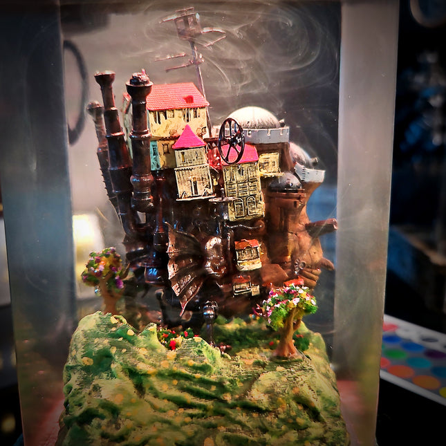 Howl Resin Lamp image 3