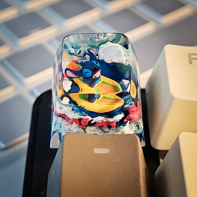Stitch Surfing Sa Keycap image 0