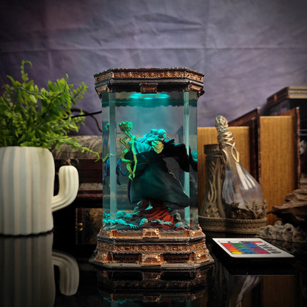 Overlord Resin Lamp