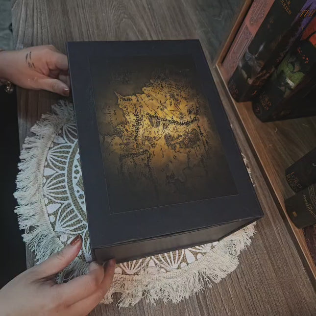 Book Nook Hobbit – Open the Door to the Peaceful Land of the Shire